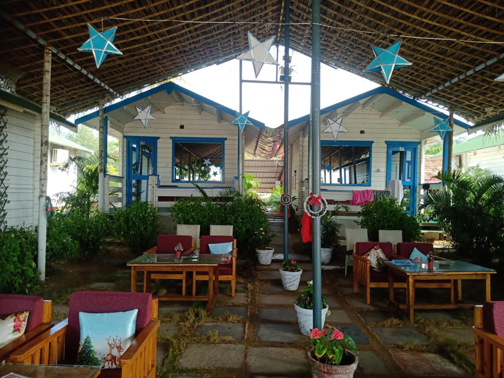 Agonda Island View Hotel Buitenkant foto
