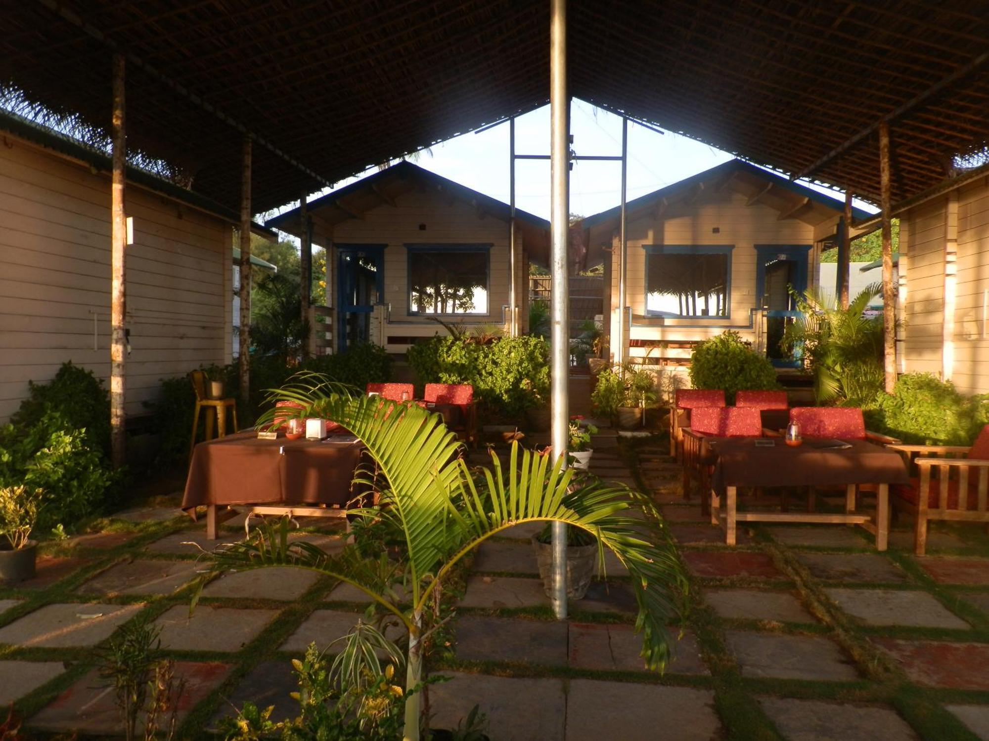 Agonda Island View Hotel Buitenkant foto